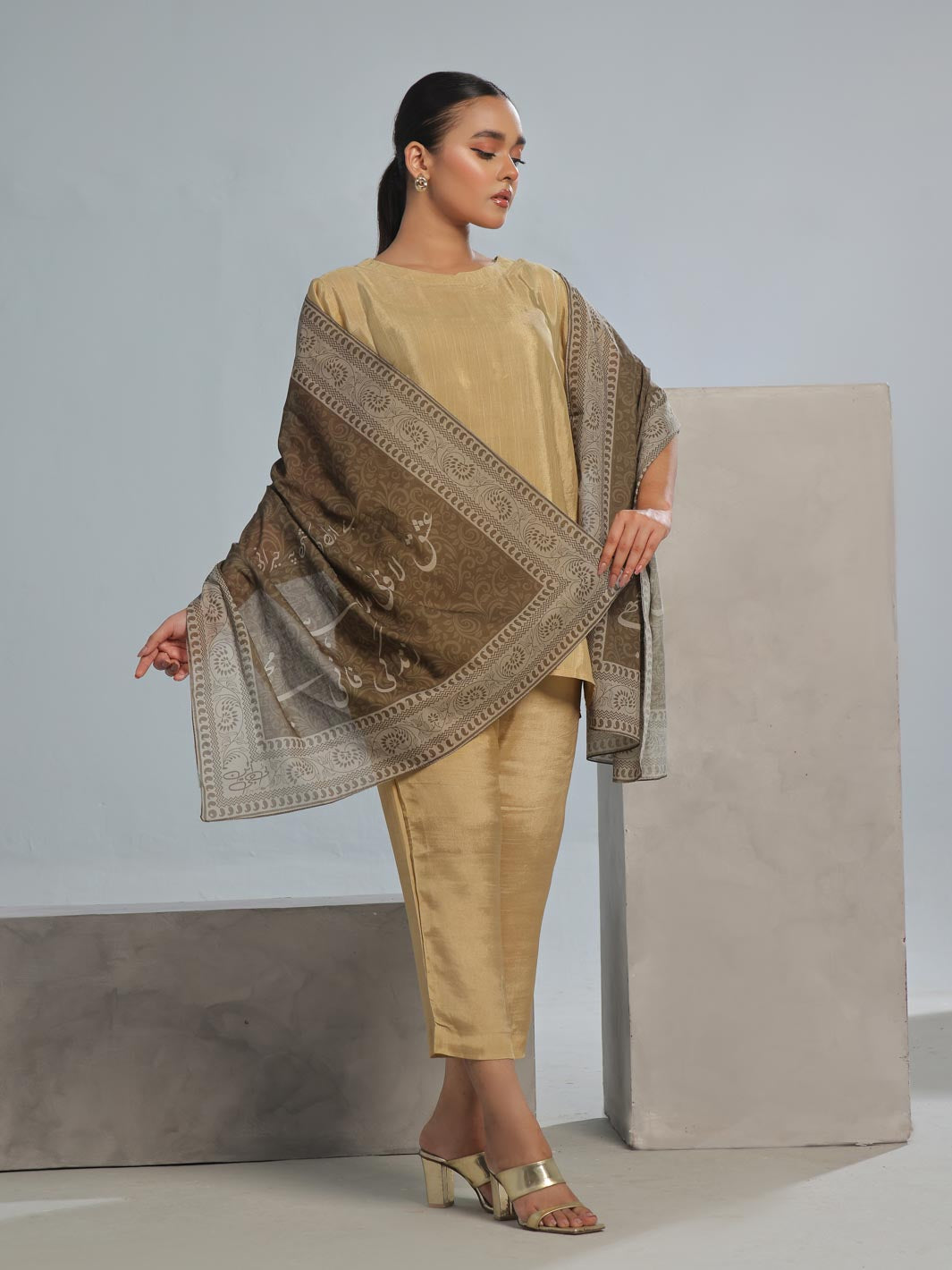 Lafaani Lawn Stole