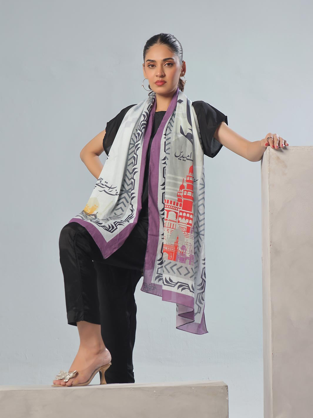 Khuaab Lawn Stole