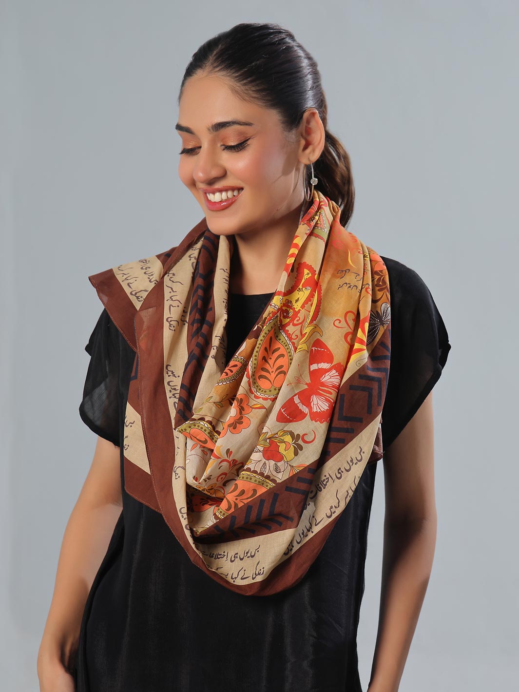 Nikhaar Lawn Stole