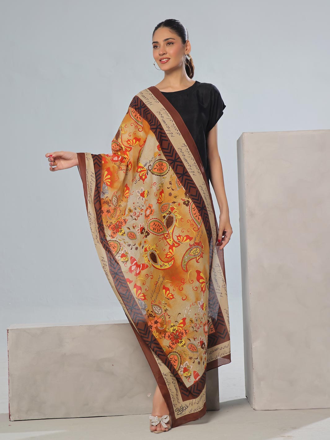 Nikhaar Lawn Stole