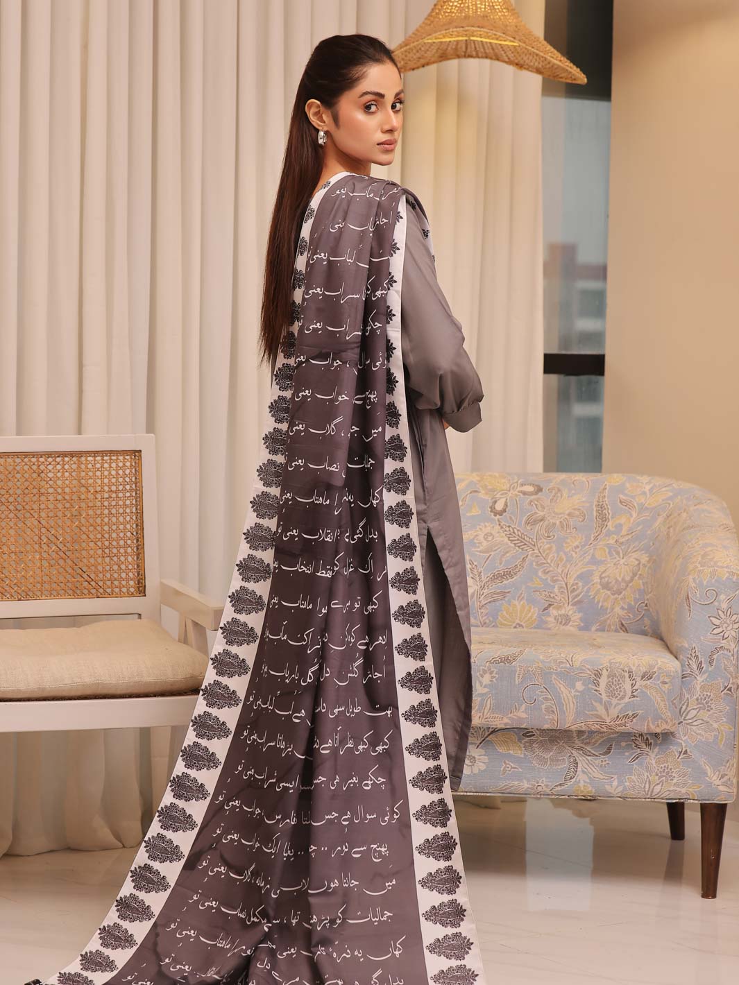 Dastaan Dupatta (Black)