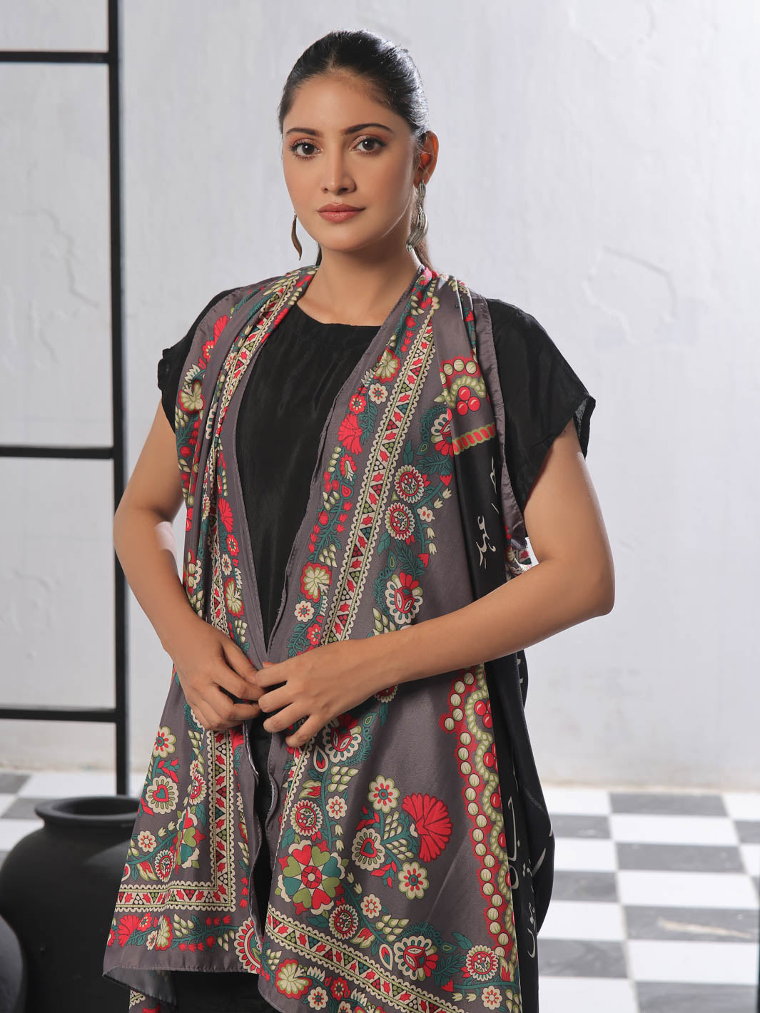 Washma Dupatta (Black)