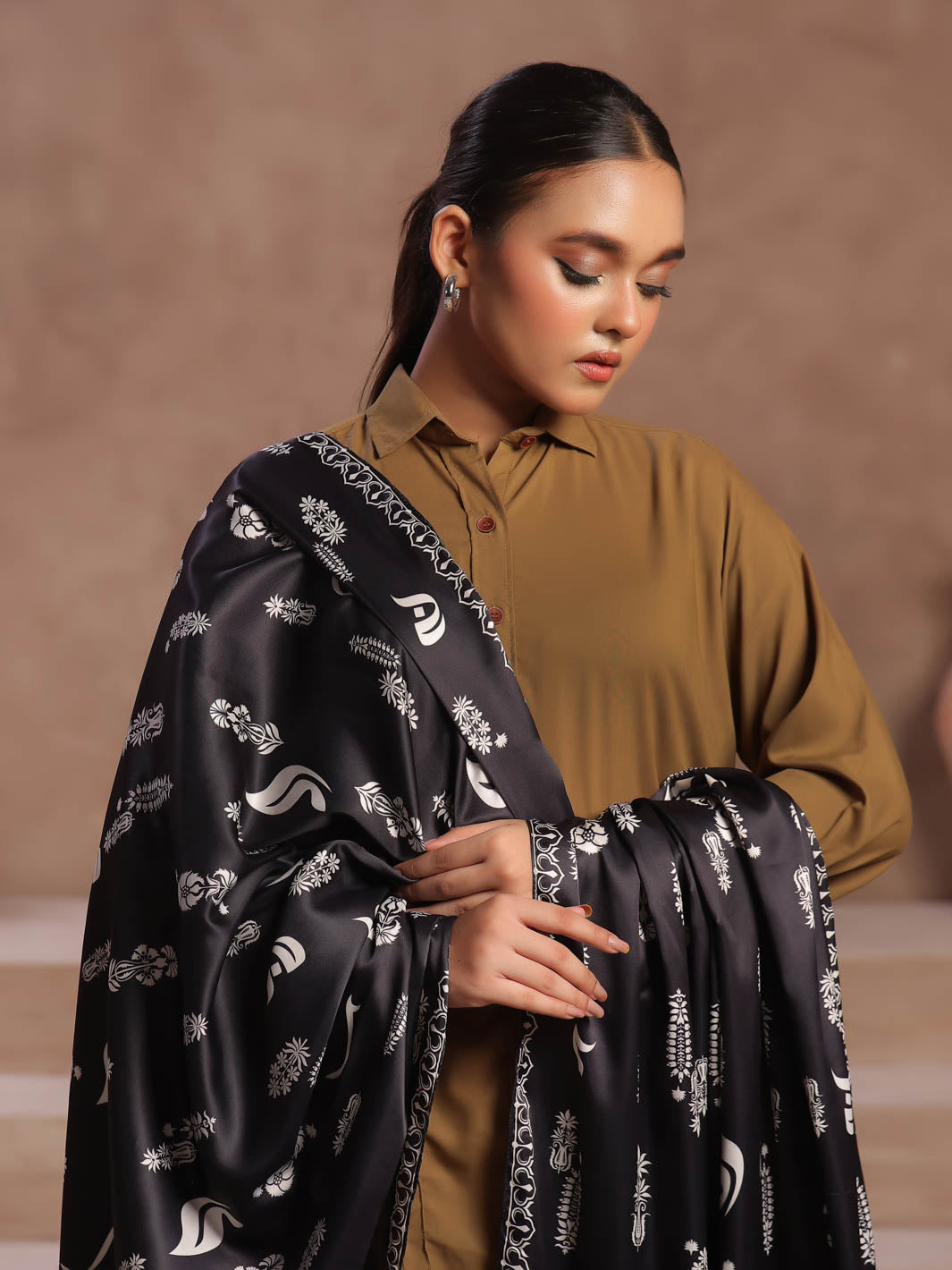 Raqs Dupatta (Black)