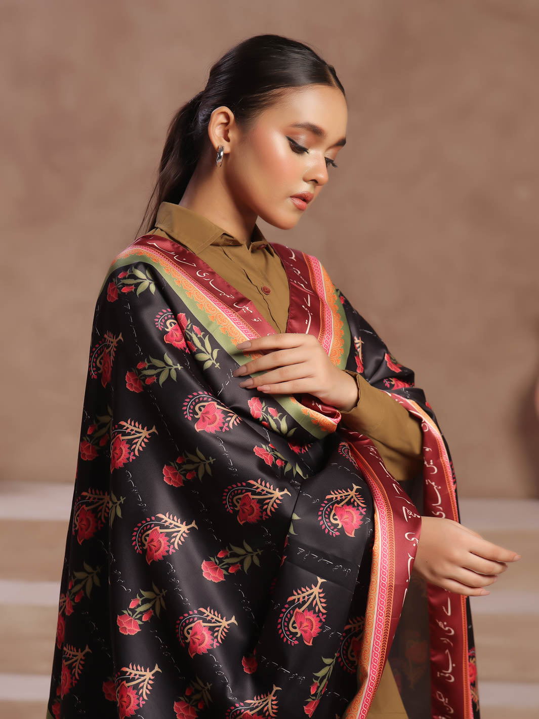 Khudse dupatta (Black)
