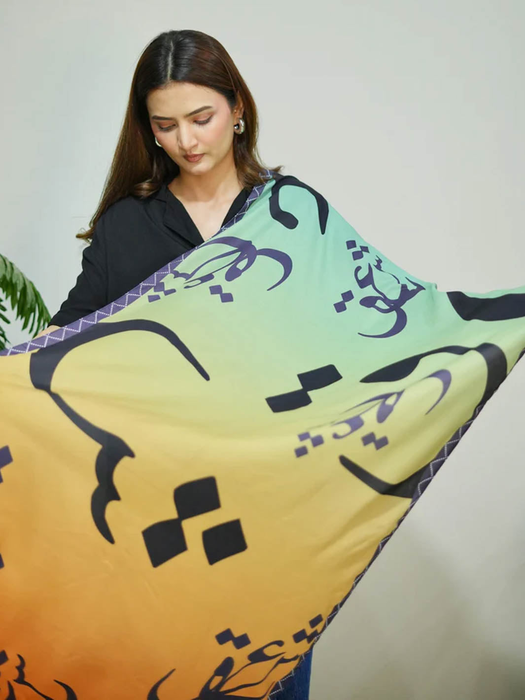 Ain Se Ishq Stole (Neon)