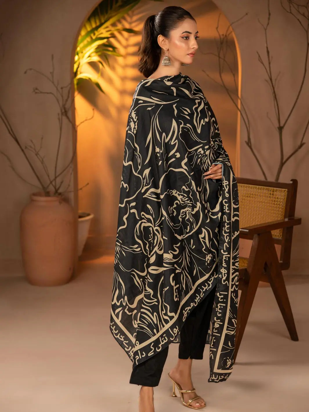 Doodle Art Dupatta (Black)
