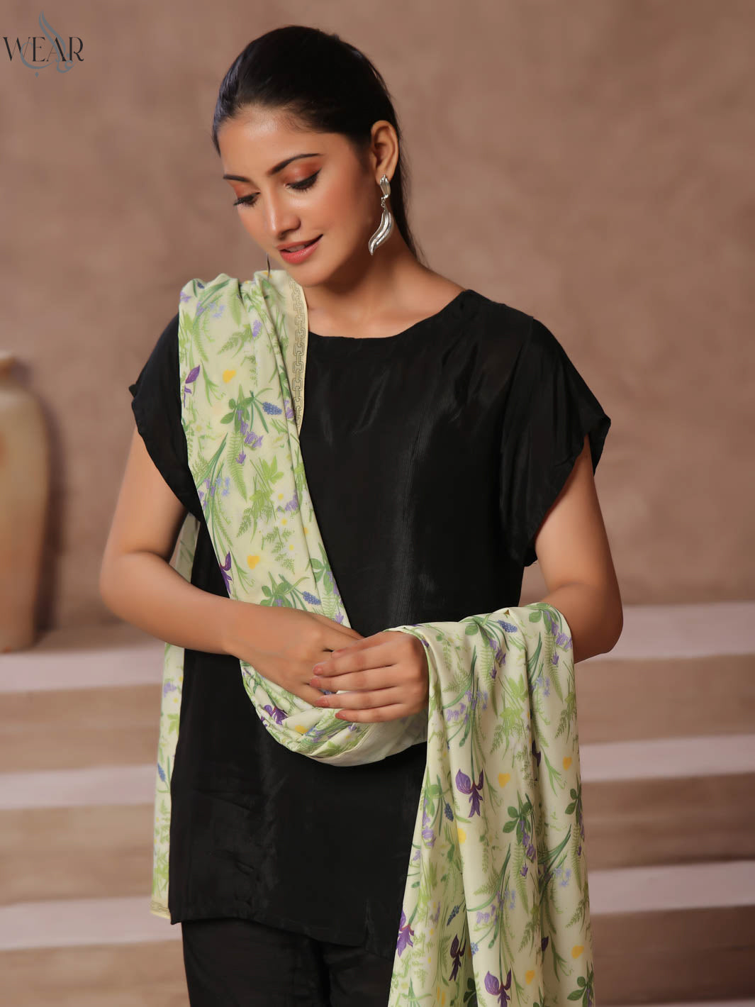 Gul-e-Gulzaar Stole