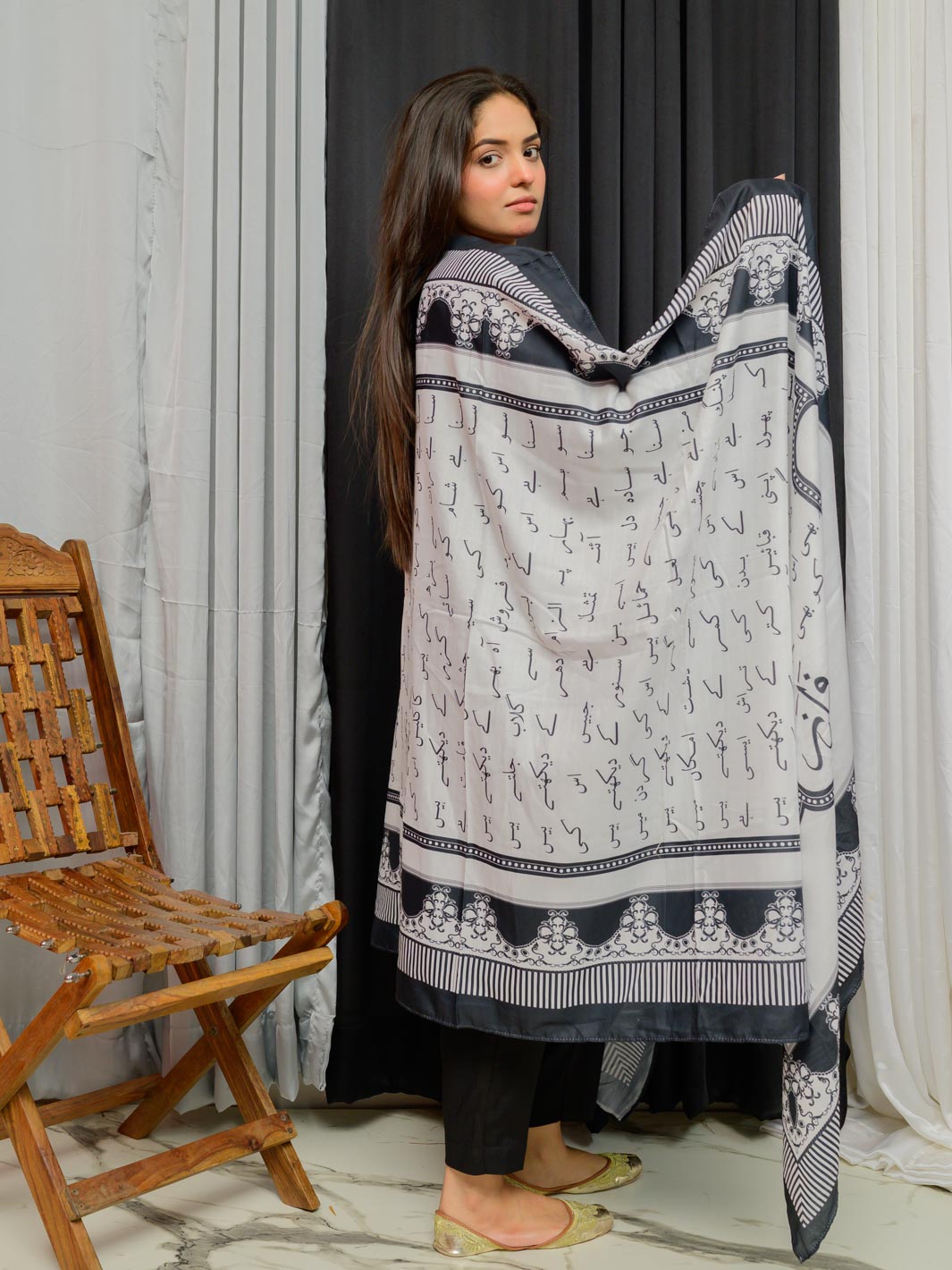 Sitara Falak Dupatta(White)