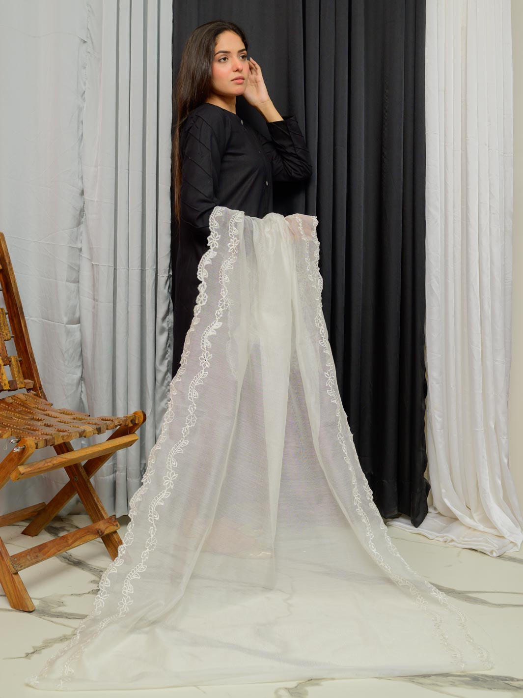 Khaddi Net Embroidered  Dupatta (Off White 004)