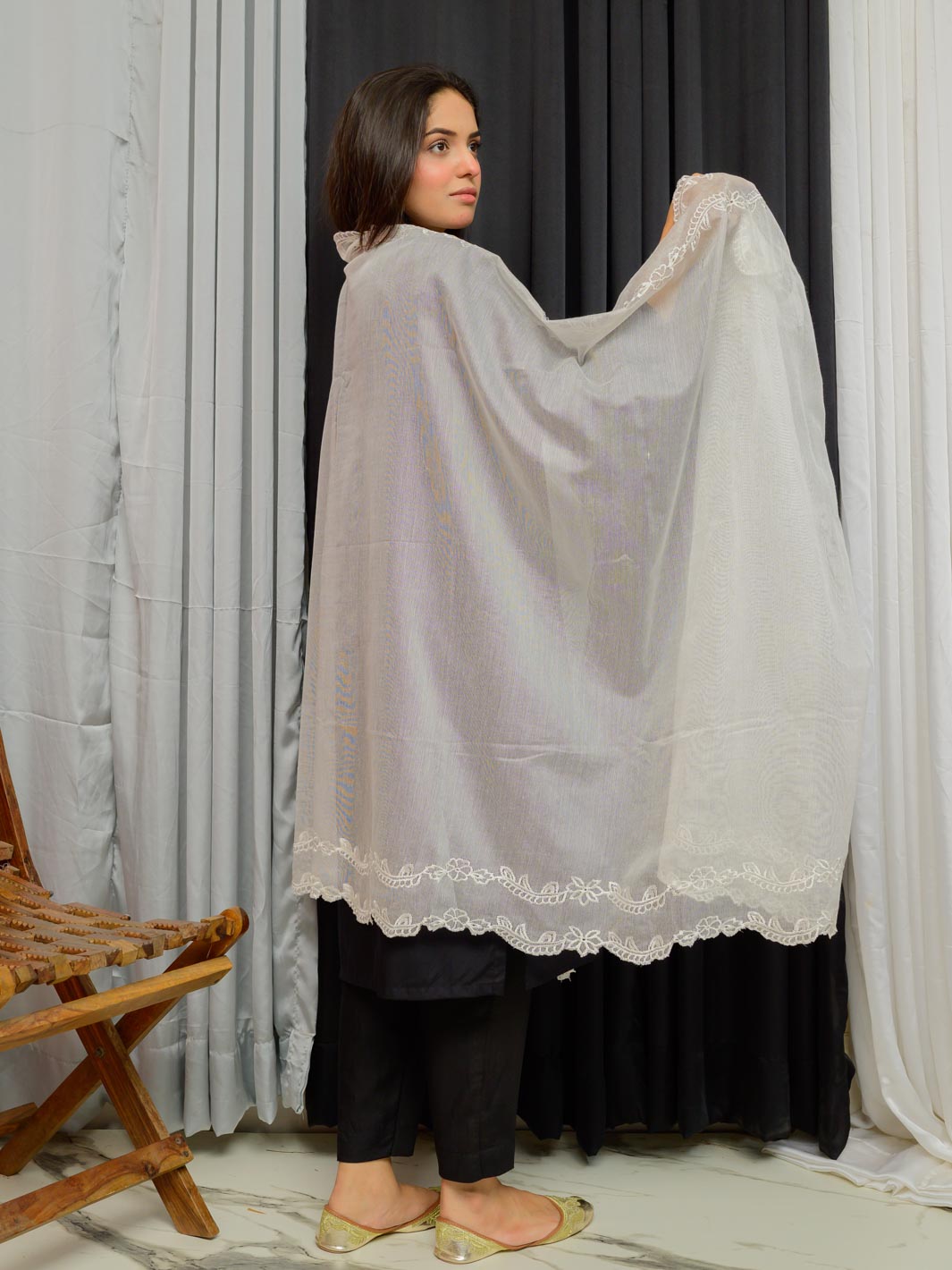 Khaddi Net Embroidered  Dupatta (Off White 004)