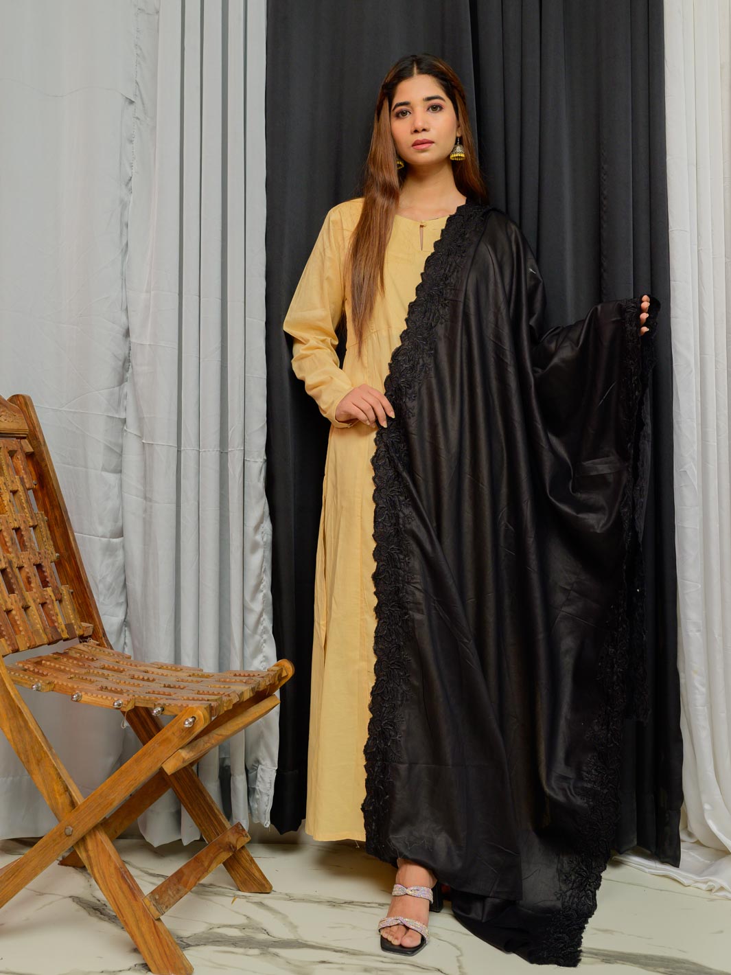 Pure Lawn Embroidered Dupatta (Black 003)