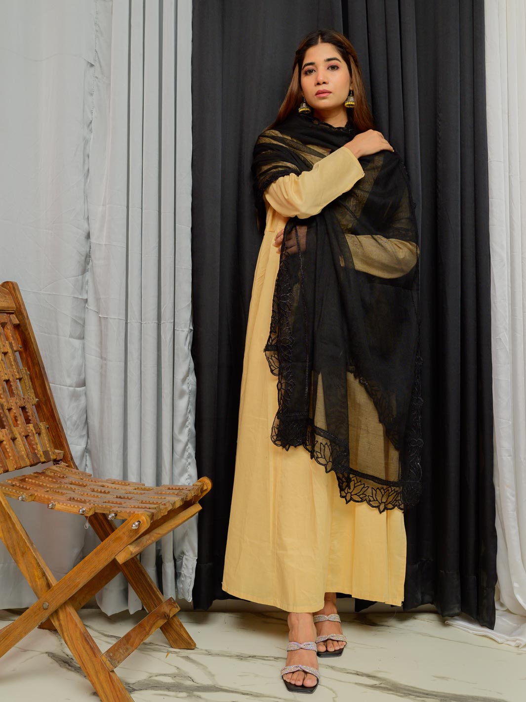Khaddi Net Embroidered Dupatta (Black 001)