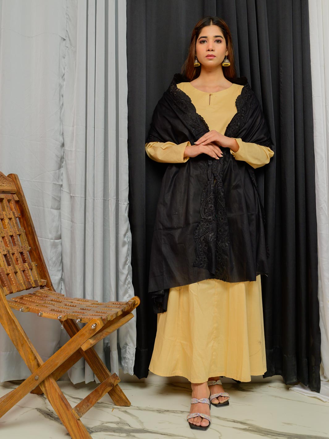 Pure Lawn Dupatta (Black 004)