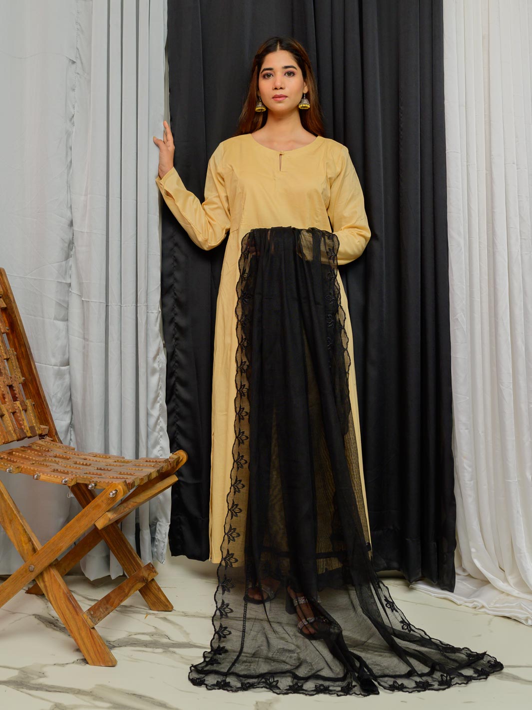 Khaddi Net Embroidered Dupatta (Black 002)