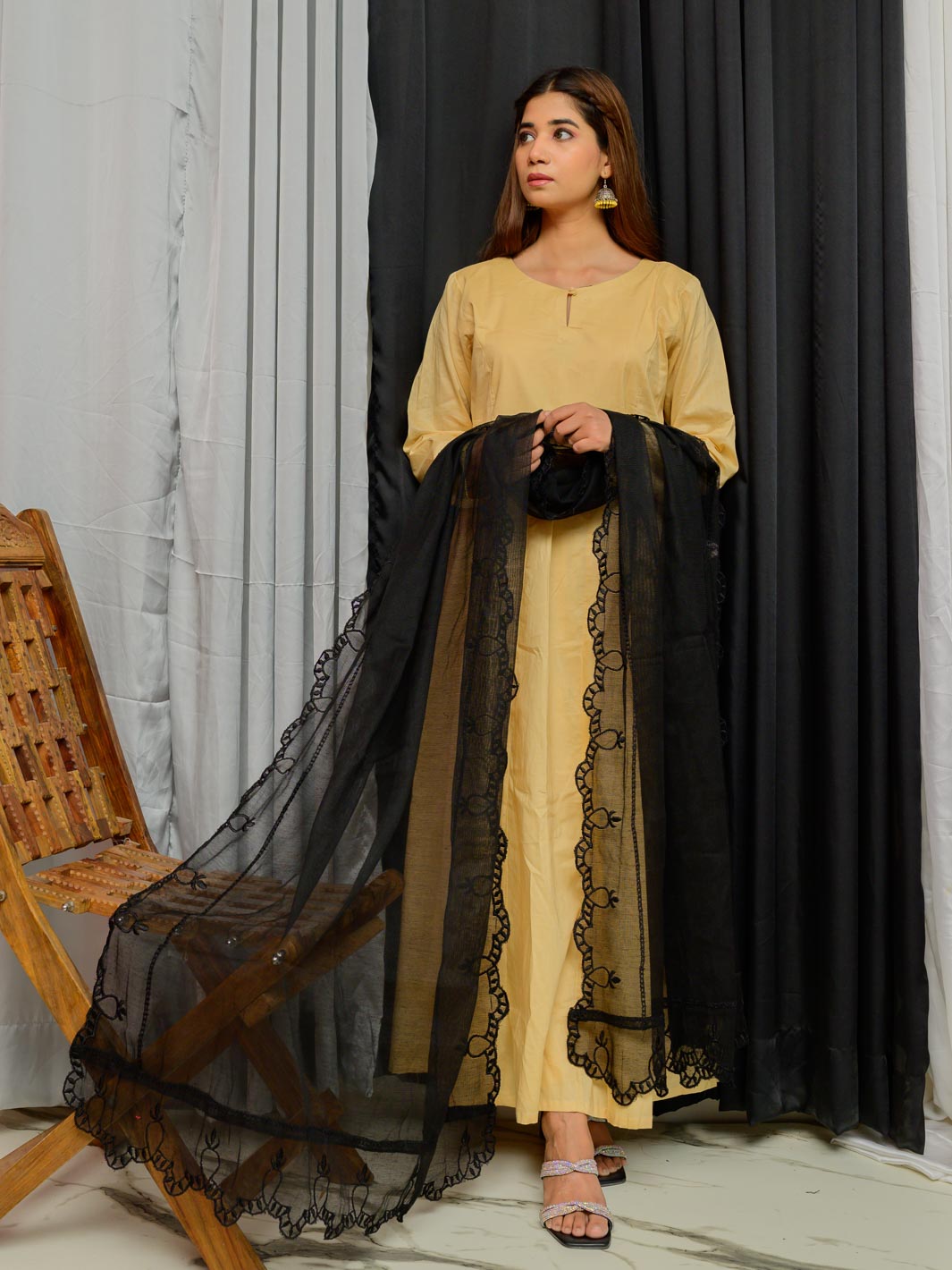 Khaddi Net Embroidered Dupatta (Black 003)