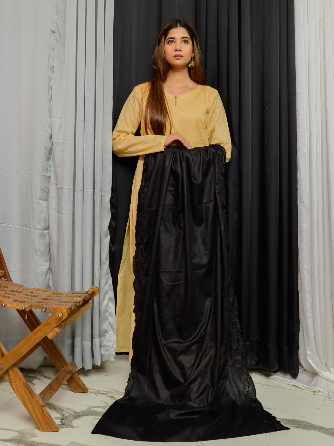 Pure Lawn Dupatta (Black 005)