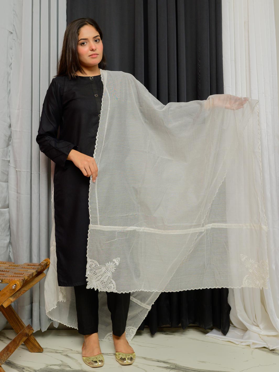 Khaddi Net Embroidered Dupatta (White 0010)