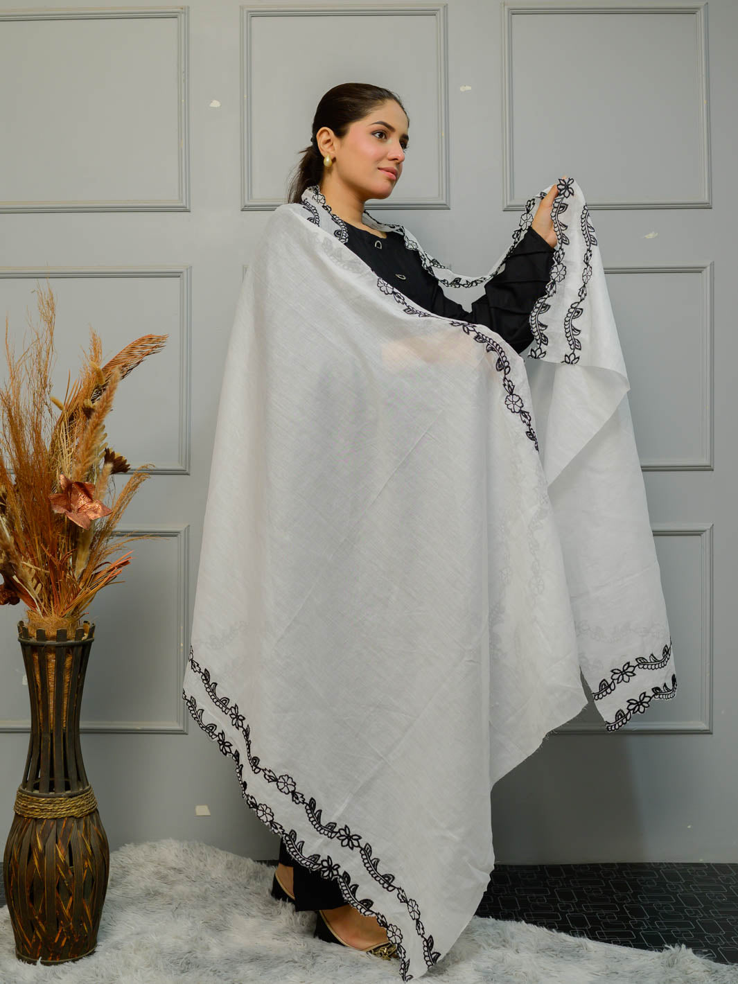 Pure Lawn Cutwork Dupatta (White&Black 003)
