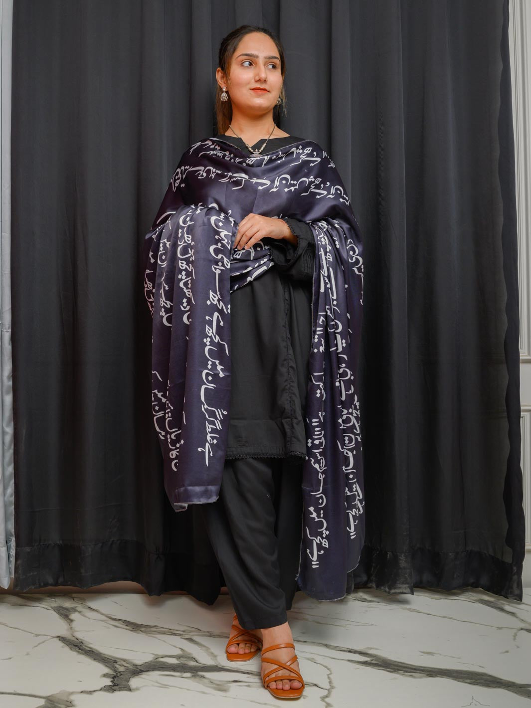 Jahan Silk Dupatta (Black)