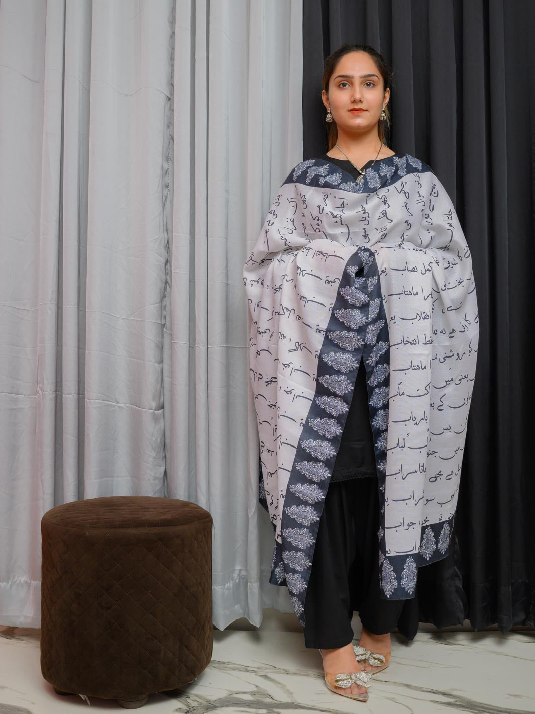 Dastaan Dupatta (White)