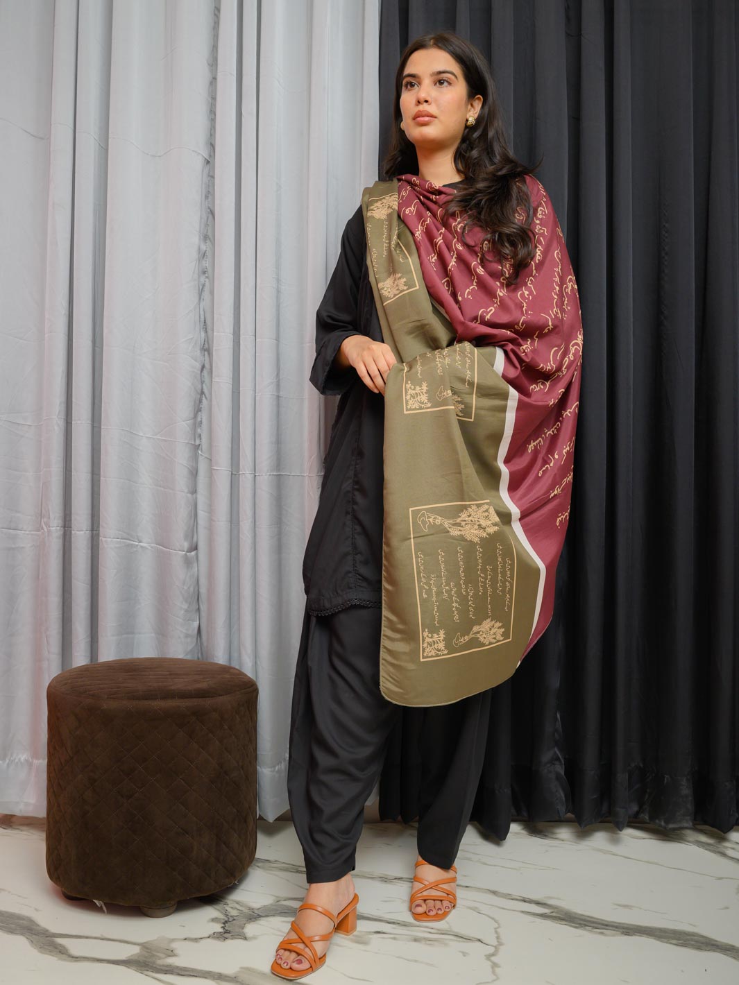 Mukalmaa Dupatta (Maroon)