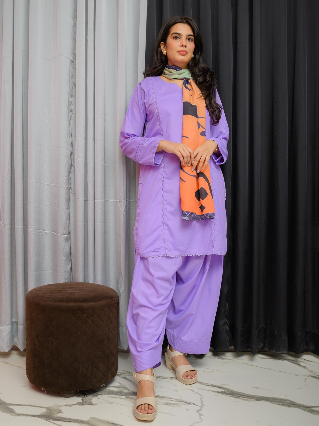 Ain Se Ishq Stole (Neon)