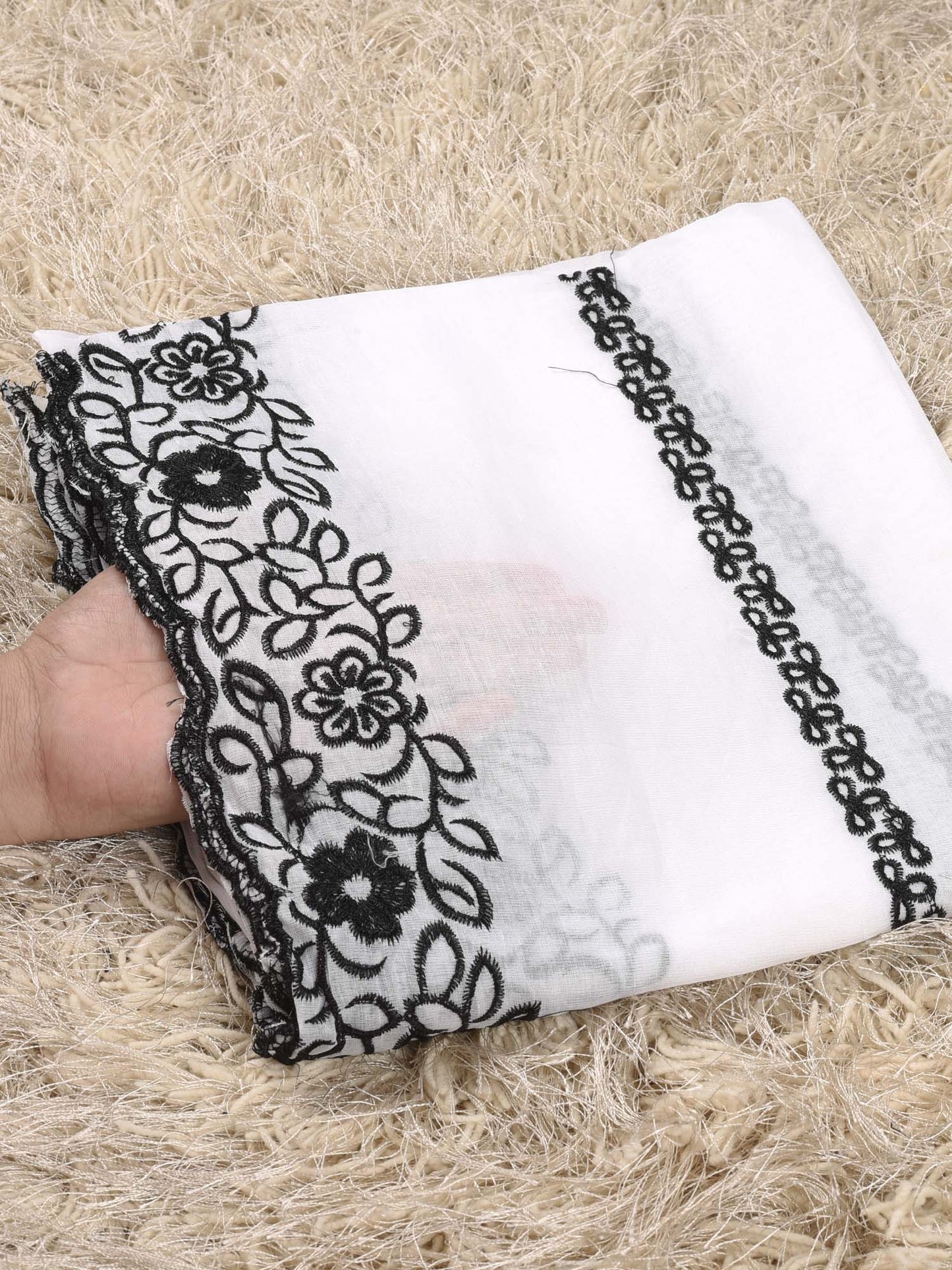 Pure Lawn Cutwork Dupatta (White&Black 002)