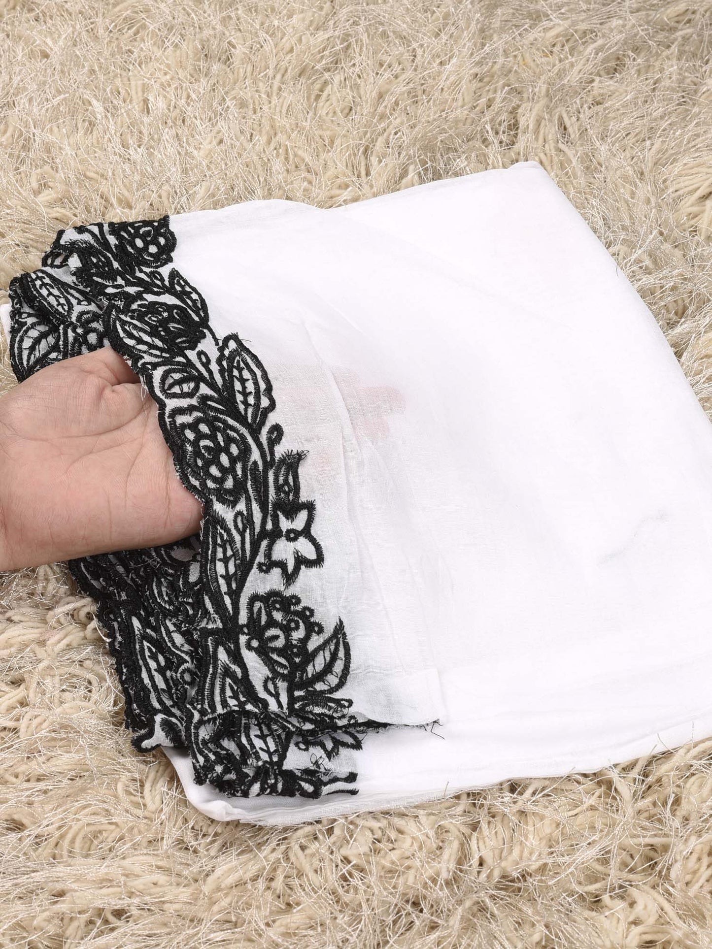 Pure Lawn Cutwork Dupatta (White&Black 001)