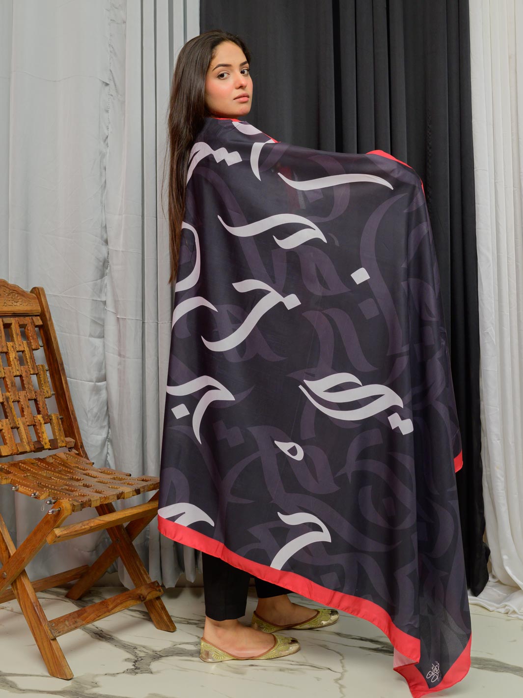 Huroof Dupatta (Black)