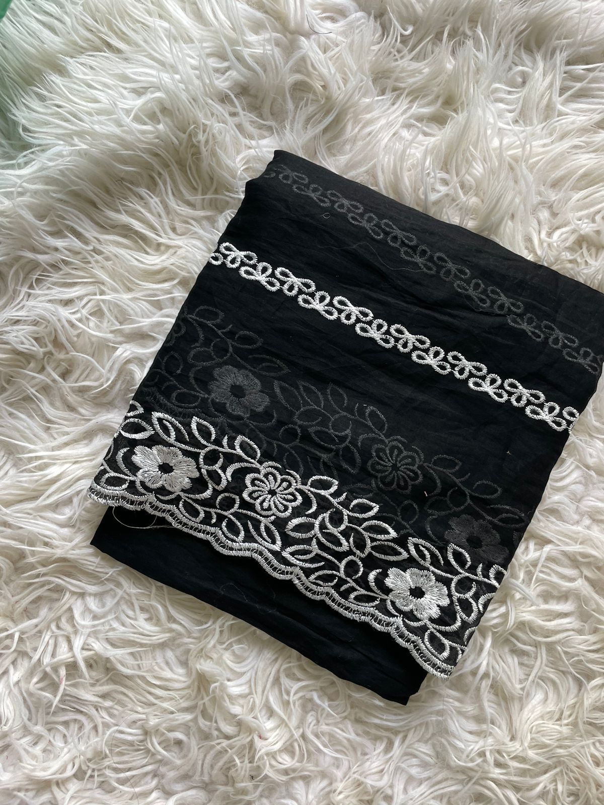 Pure lawn Cutwork Dupatta (Black&White 005)