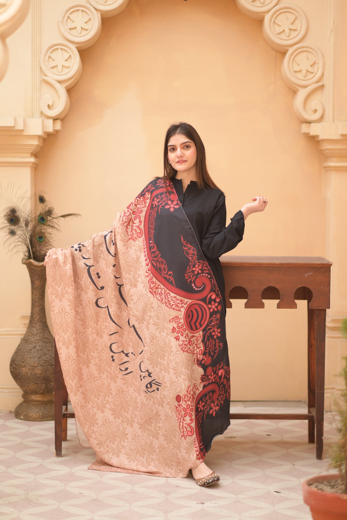 Nigahein Silk Dupatta (Beige)