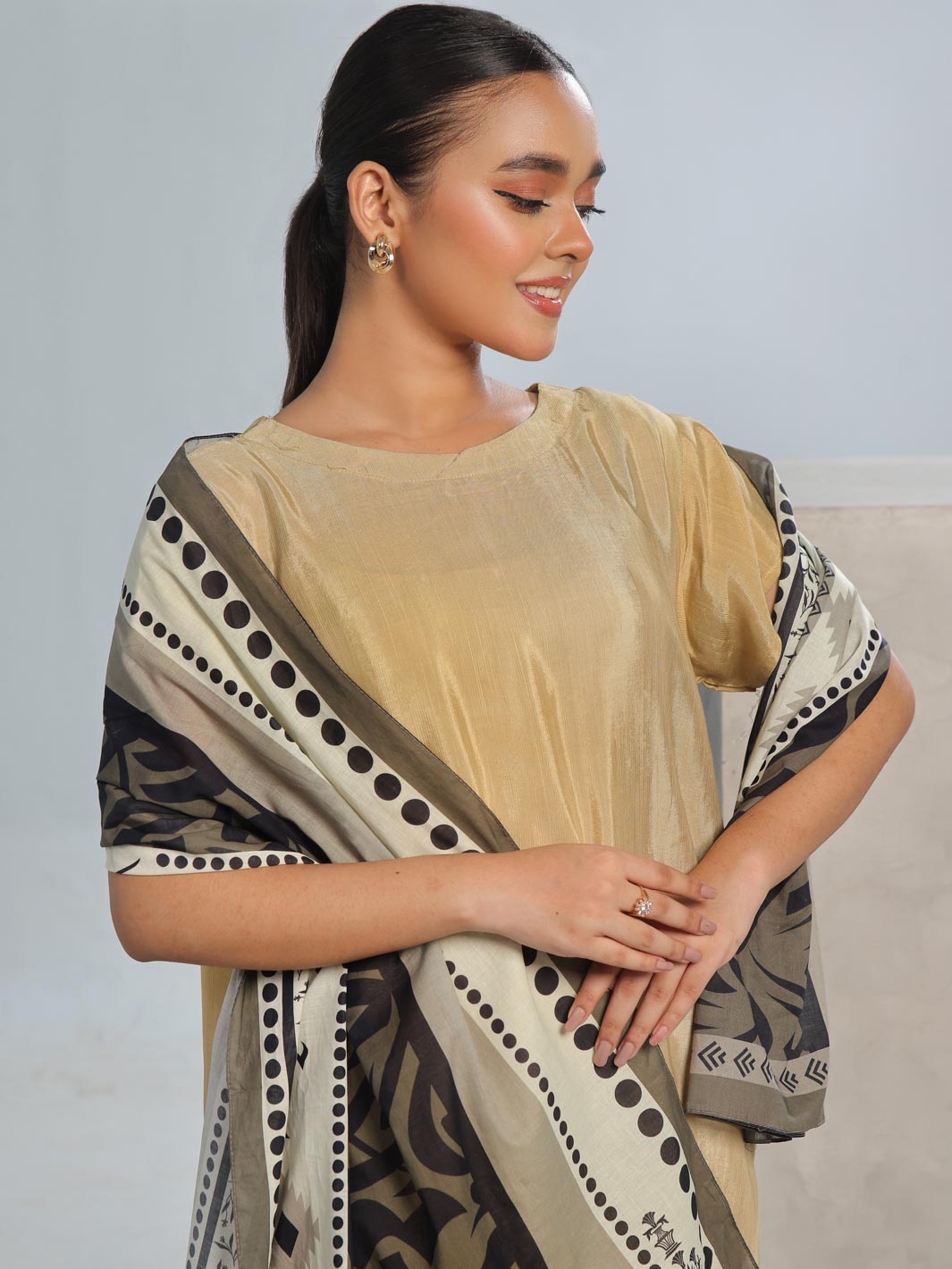 Pathar Lawn Stole