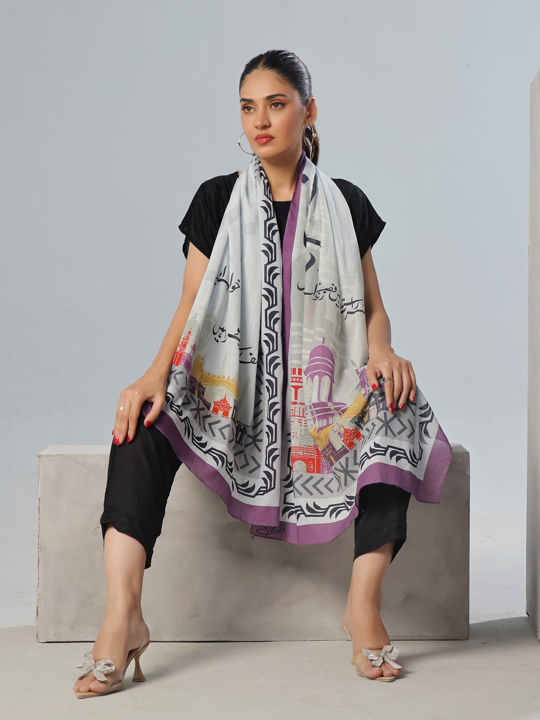 Khuaab Lawn Stole