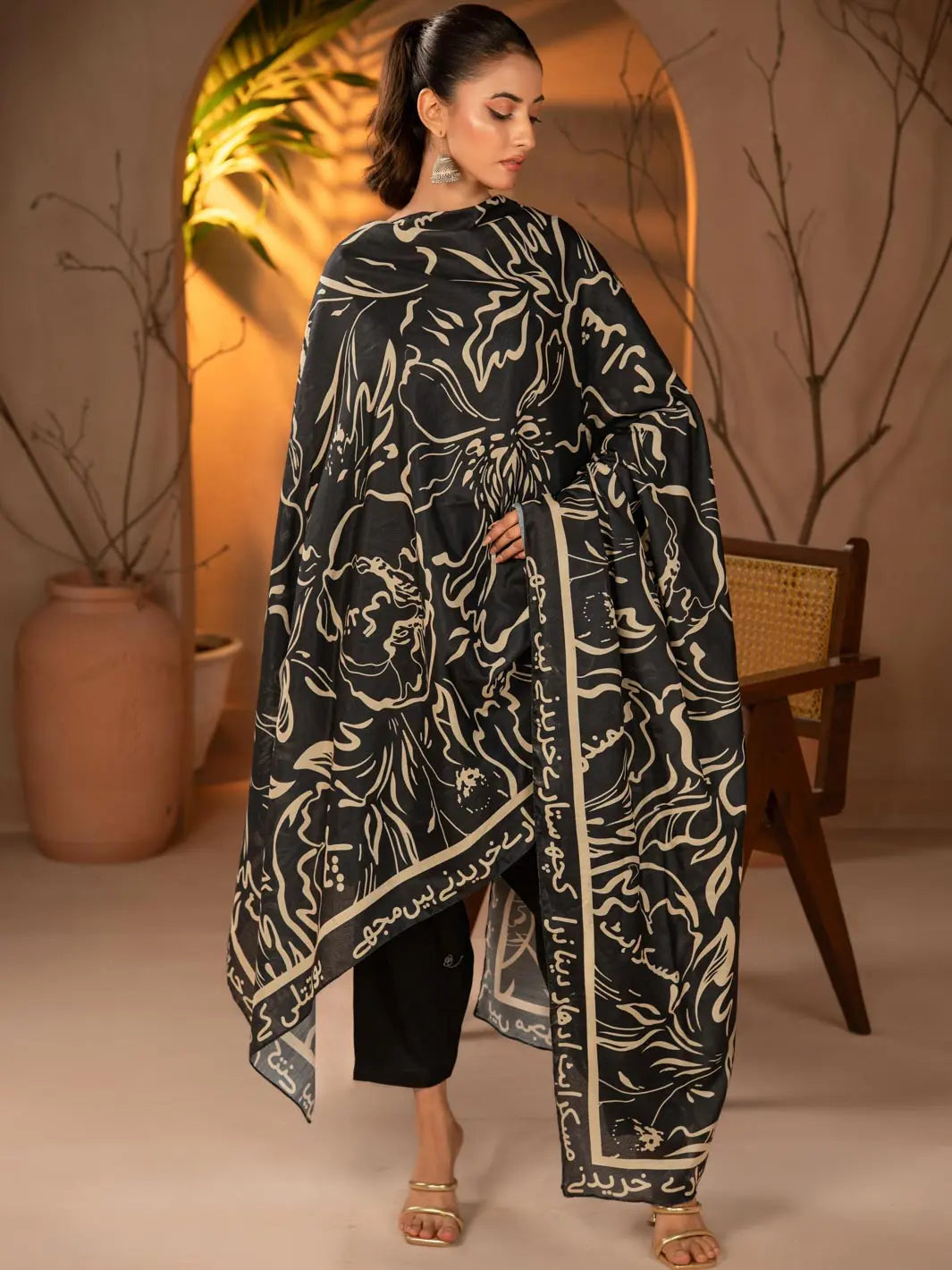 Doodle Art Dupatta (Black)