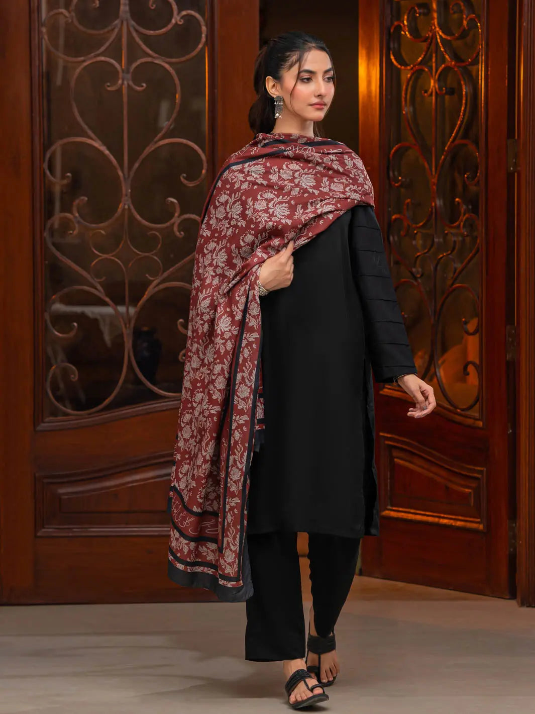 Chahat Odhni (Brown)