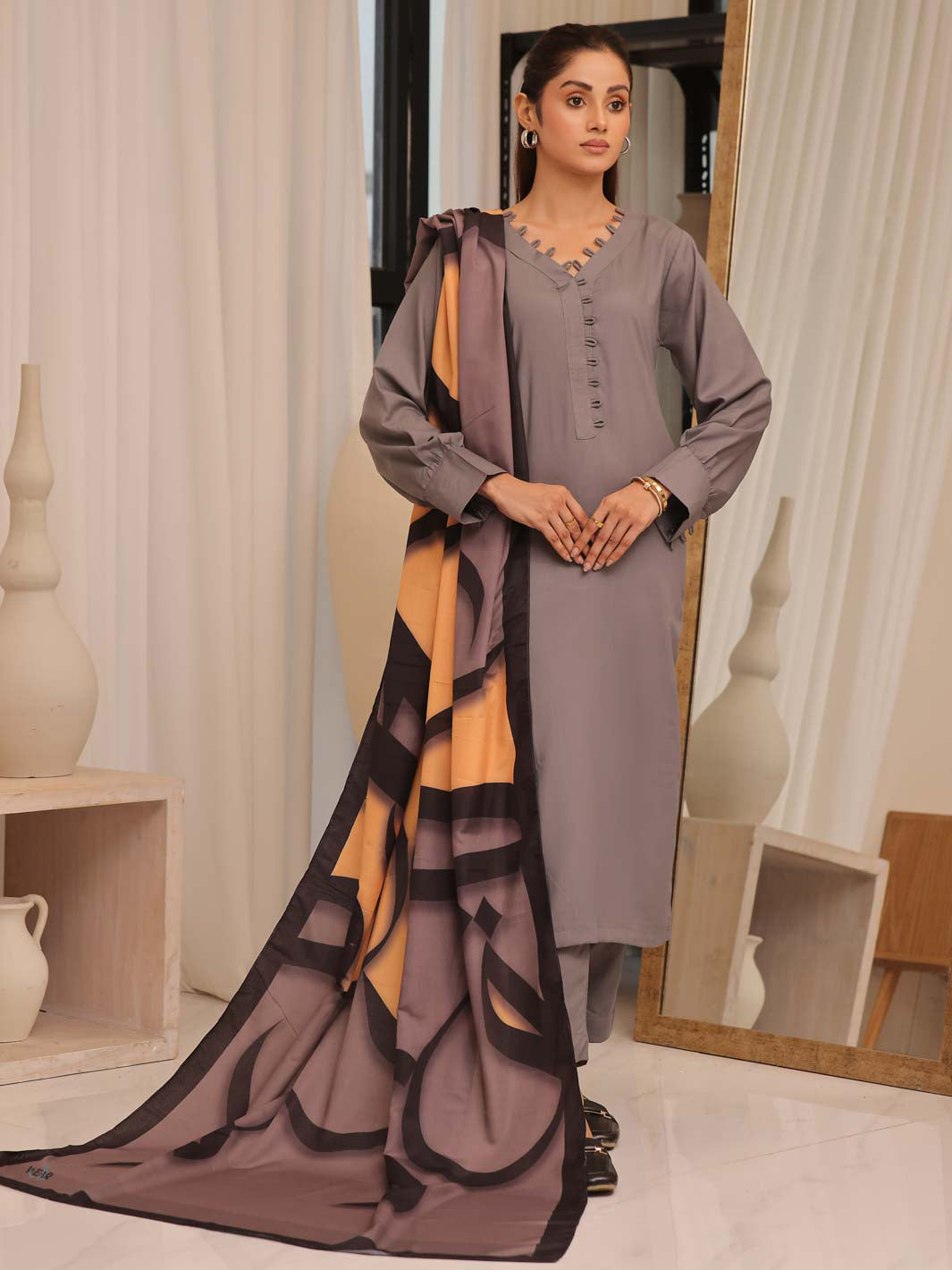 Huroof KI Mehfil Silk Dupatta