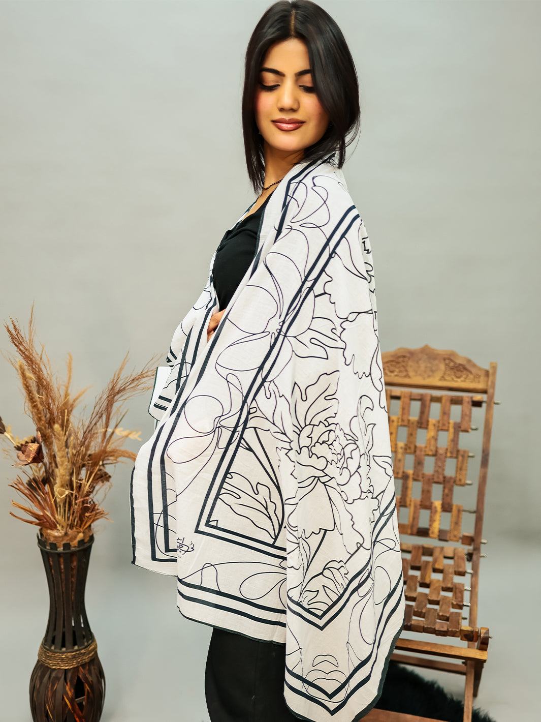 Floral Lawn Stole (White)