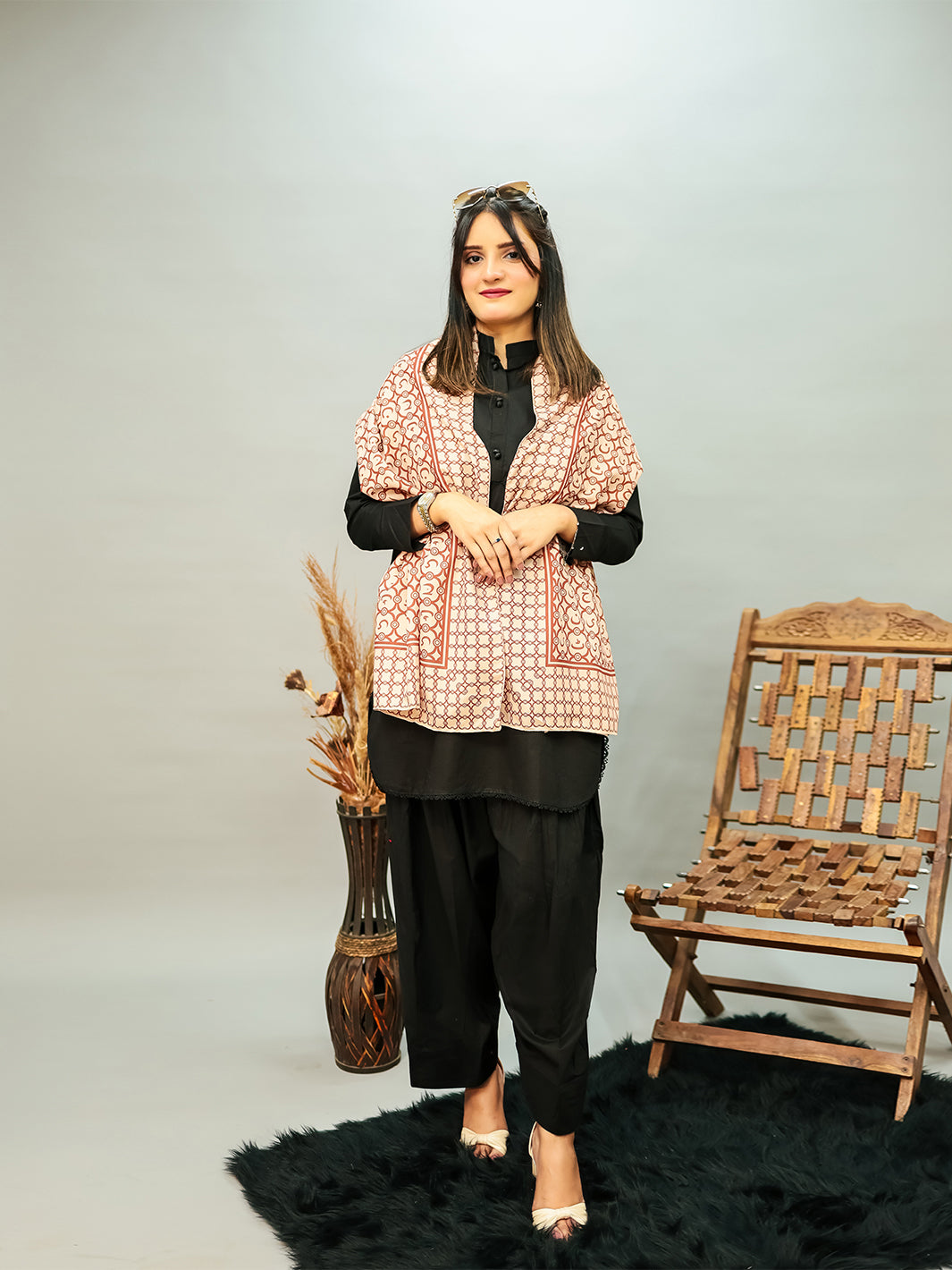 jaan e Huroof Ishq Stole (Bronze)