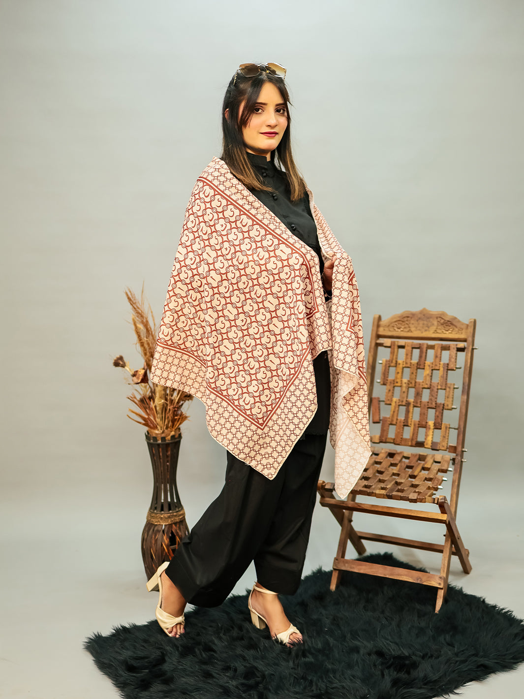 jaan e Huroof Ishq Stole (Bronze)