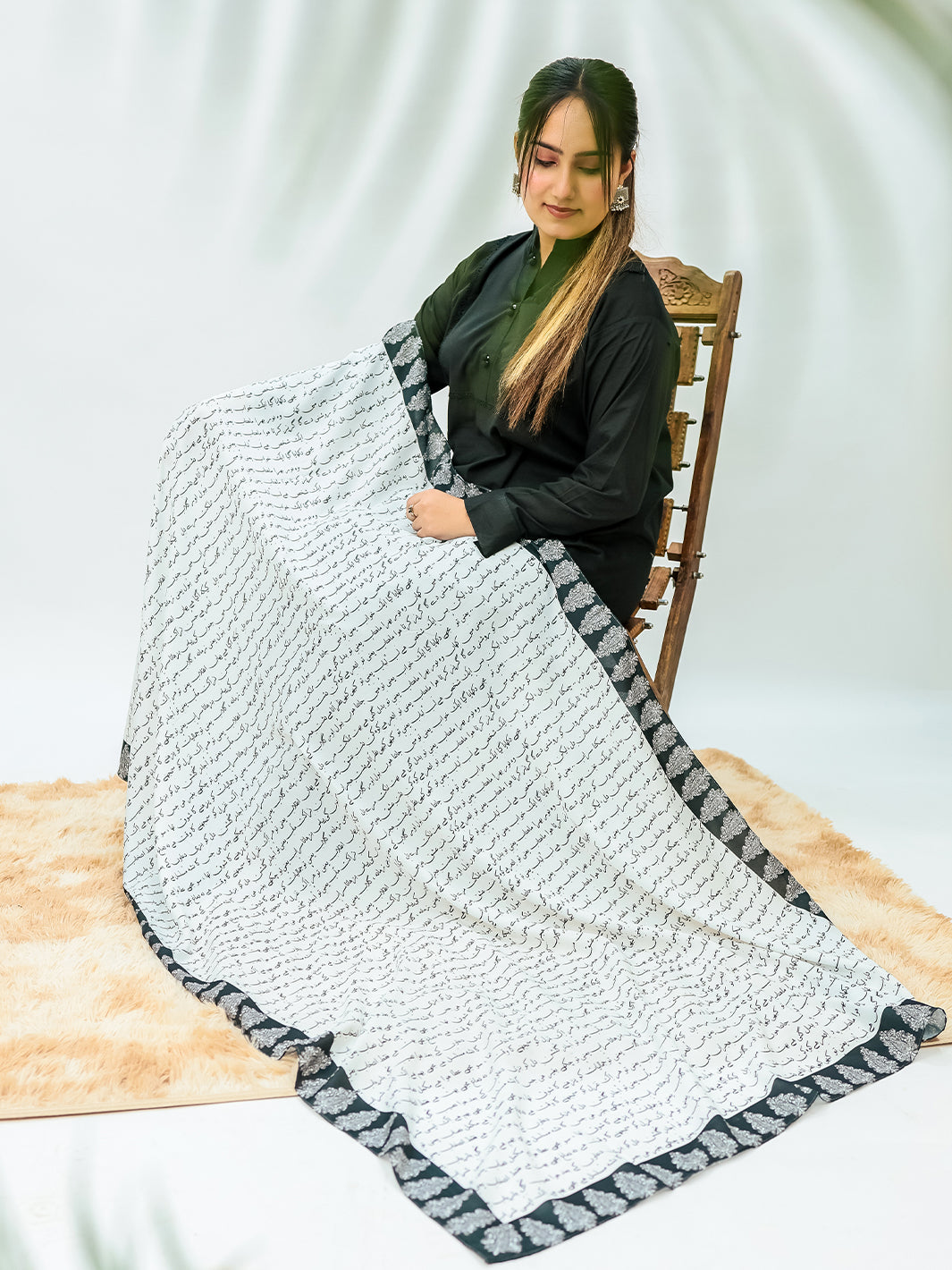 kitaabi Dastaan Dupatta (White)