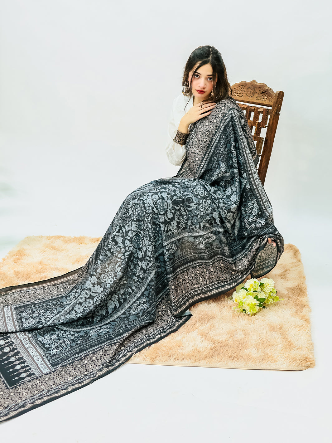 Zehra Dupatta (Black)
