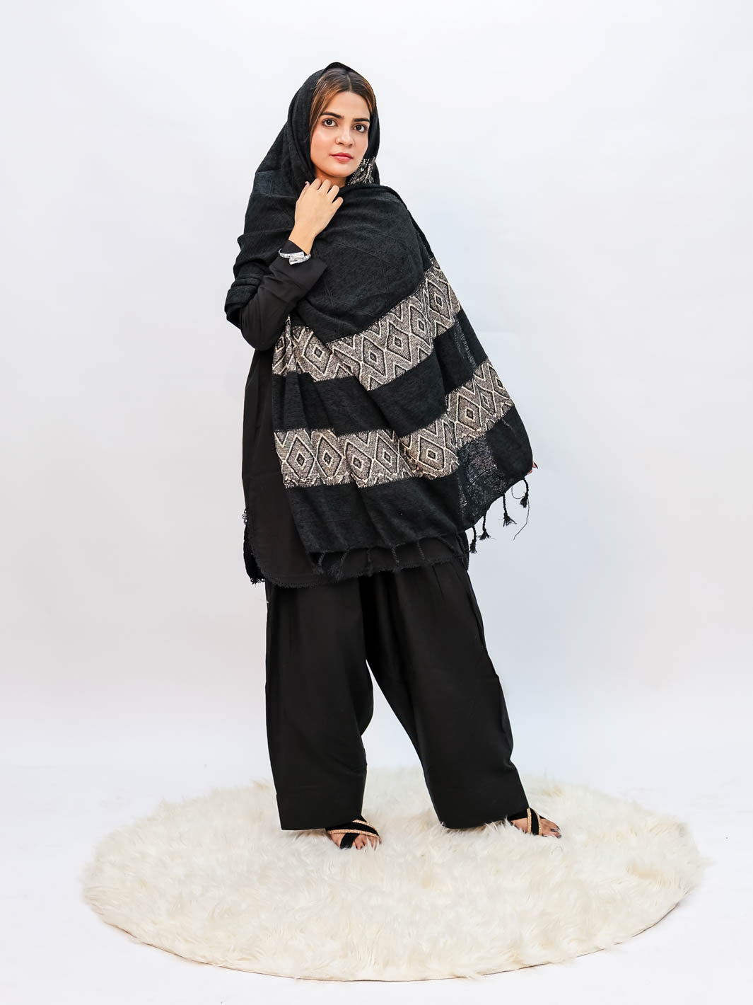 Wool Mini Shawl (Black)