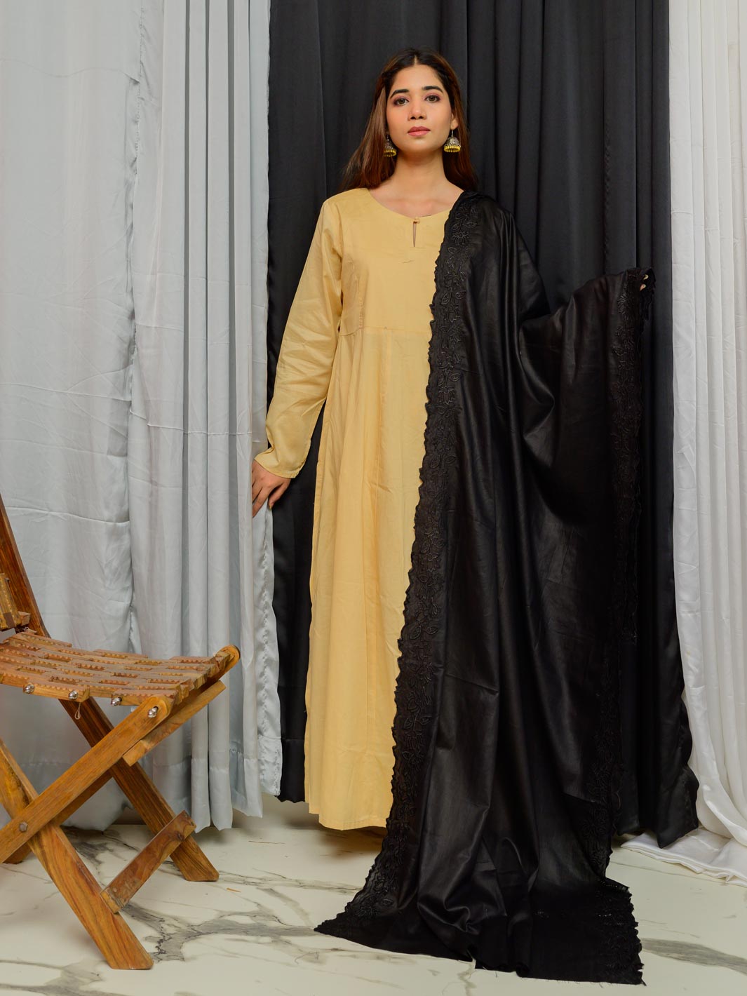 Pure Lawn Dupatta (Black 007)