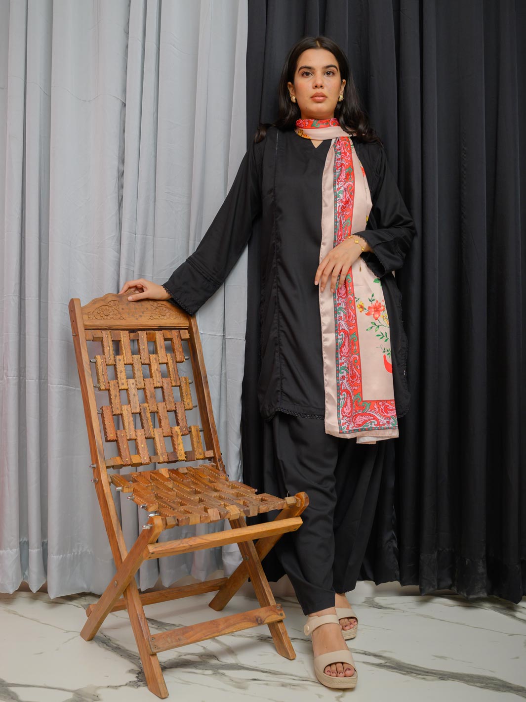 Phool Aur Ghalib Silk Dupatta (Peach)