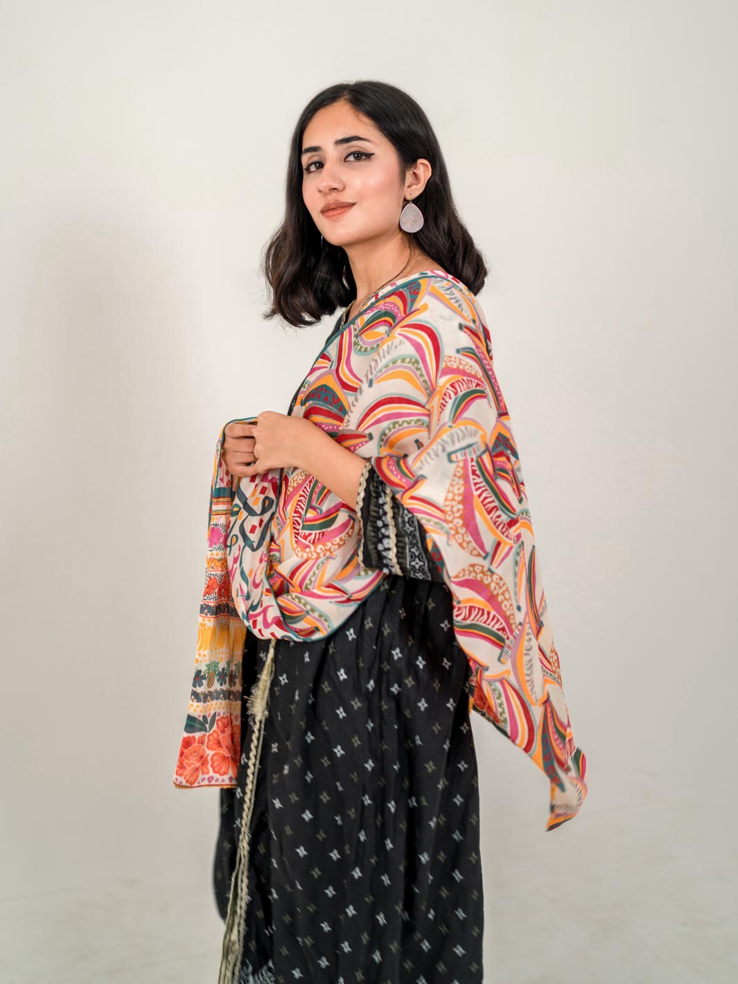 Fruity Stole (White)